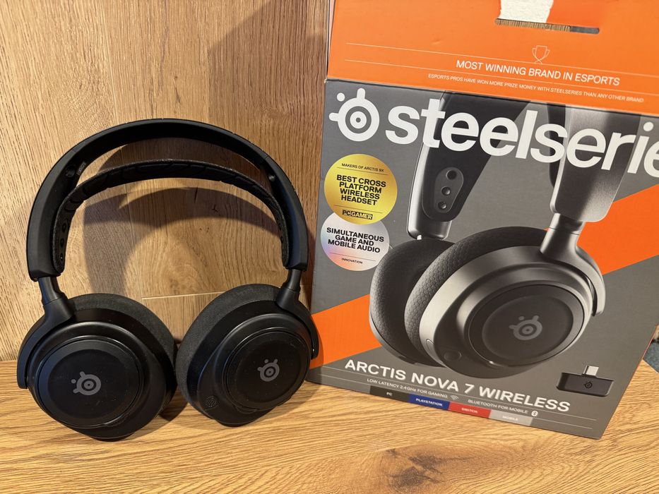 SteelSeries Arctis Nova 7