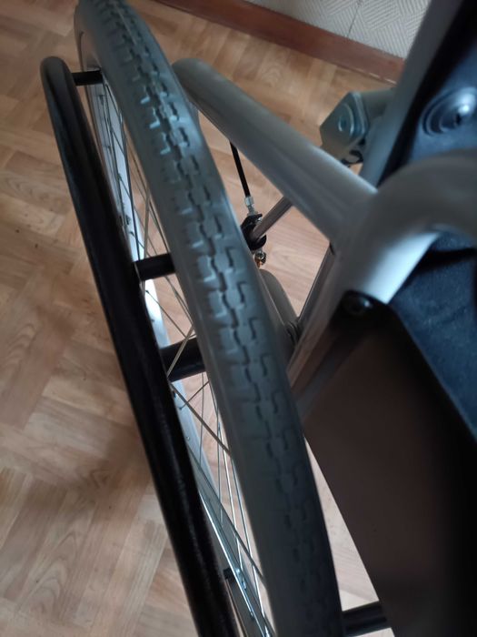 Wózek inwalidzki leżakowy specjalny Gabi z podparciem głowy, bierny