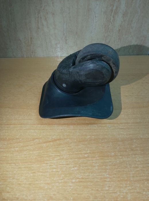 Kółko do walizki WINGS nr WXL-01
