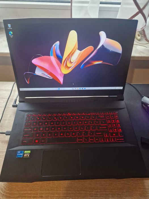 Laptop gamingowy MSI katana gf76 17'' I-7 3070 + plecak