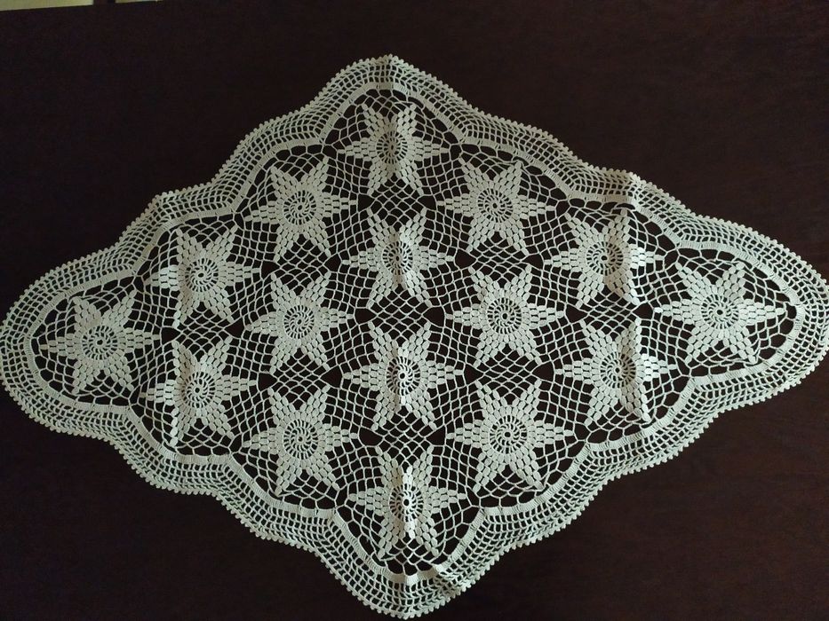 Serweta na stół z kordonka