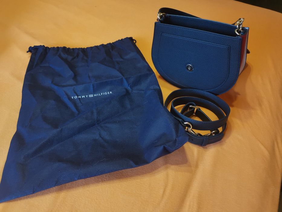 Damska torebka granatowa Tommy Hilfiger