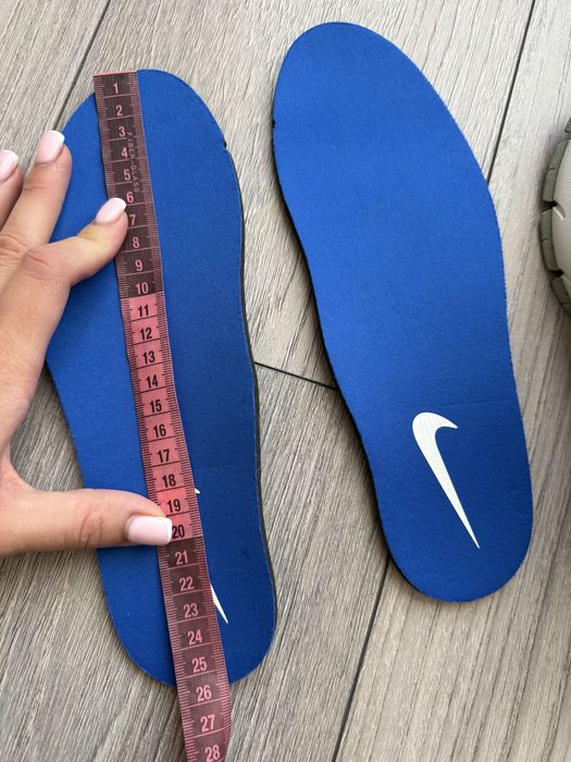 Кросівки Nike Vomero 40 розмір унісекс