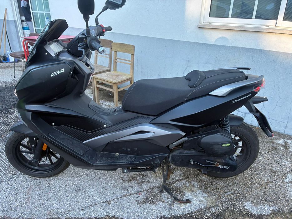 Keeway Vieste 125 | 10/2023 | 4.873 km | Excelente estado
