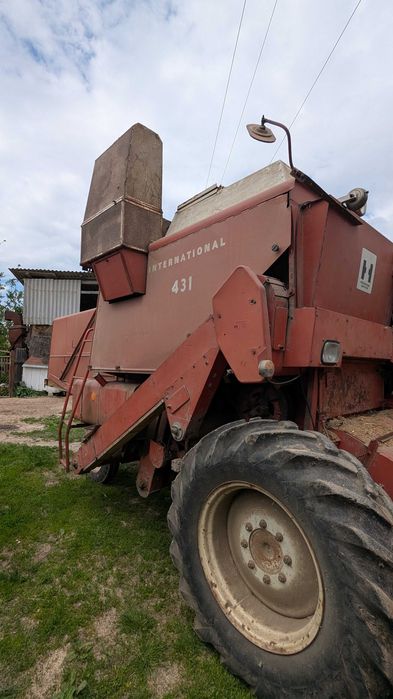 Комбайн International 431 Інтернаціонал зернозбиральний Терміново!