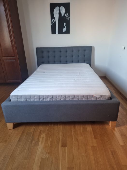 Łóżko tapicerowane 140x200+stelaż+materac Hamarvik Ikea+dostawa