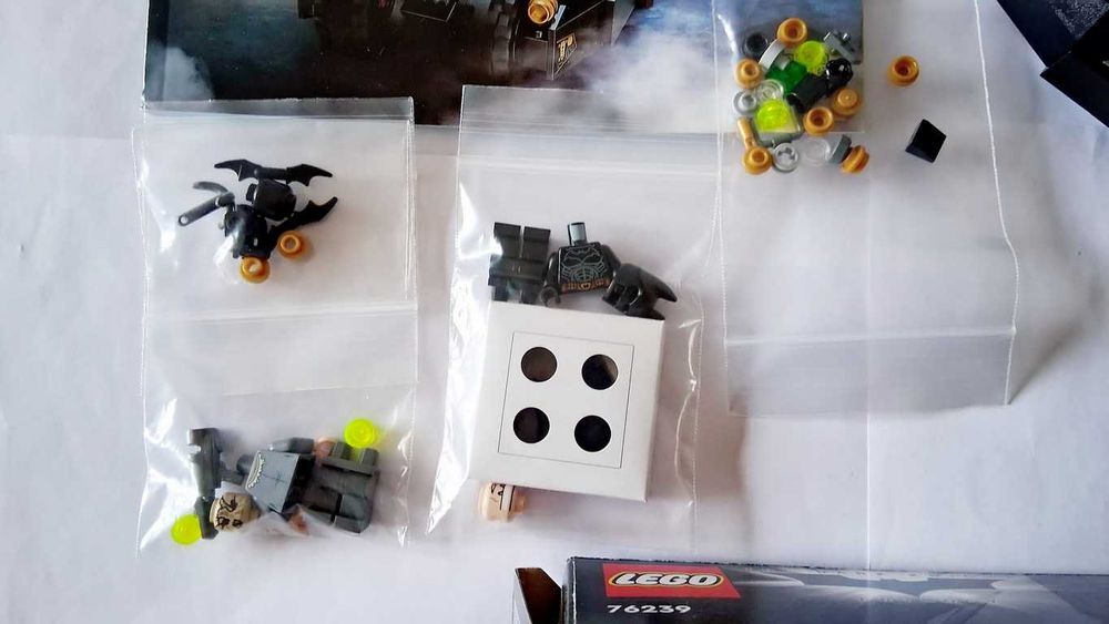 Lego DC 76239 Batmobile Tumbler Scarecrow Showdown peças novas montado