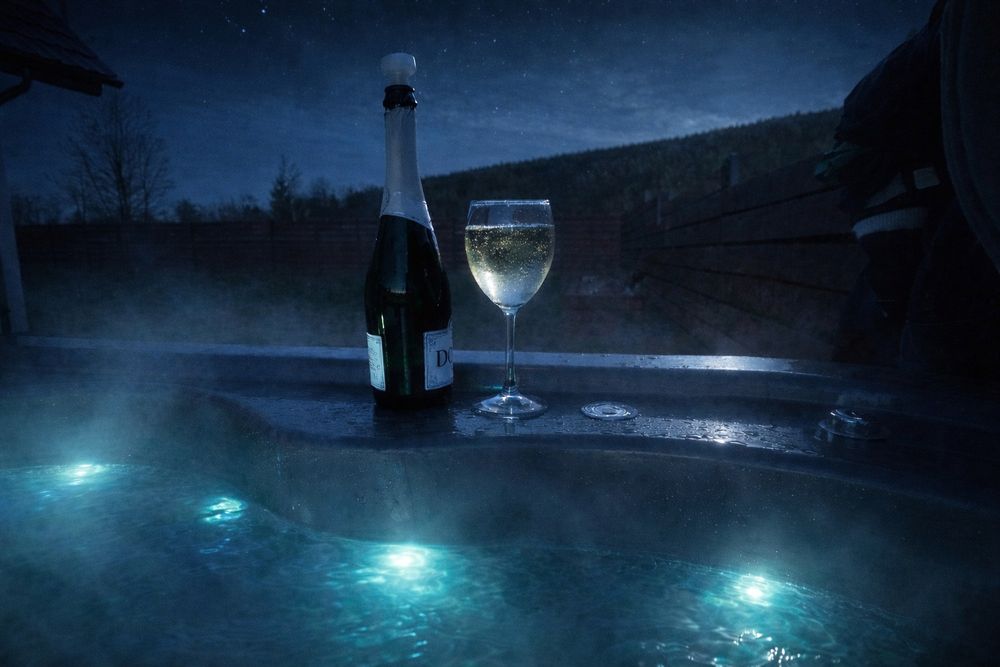 Nowy domek z jacuzzi zewnętrznym
