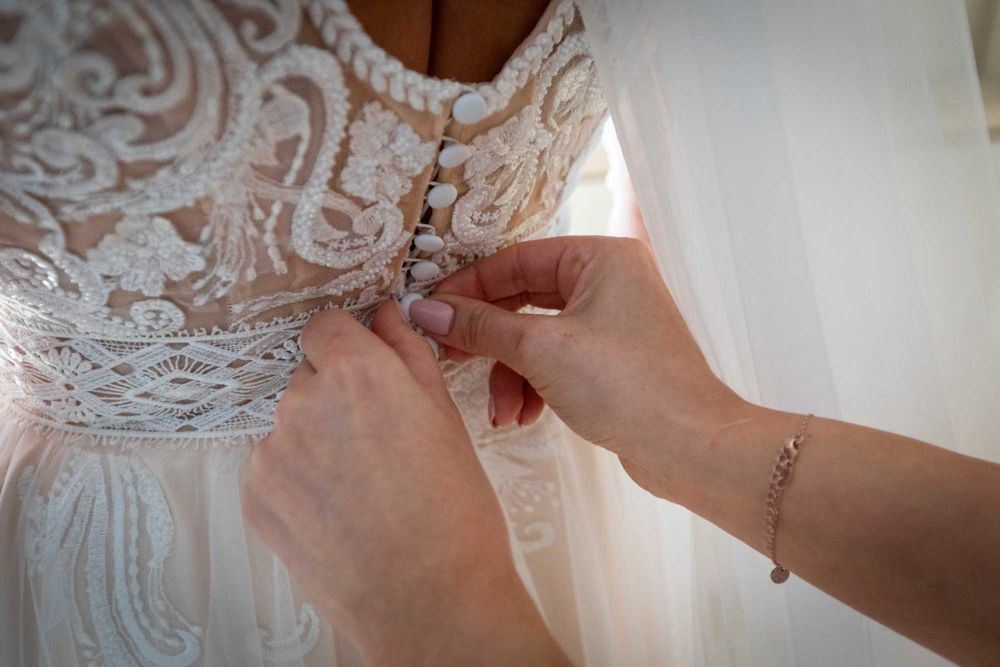 Suknia ślubna kolor biały, ecru szyta na miarę 174cm rozmiar M