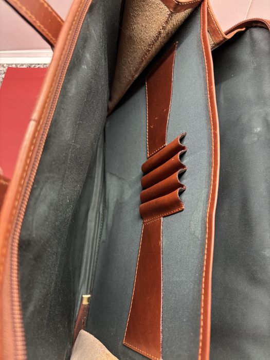 Pasta em pele Ted Benson