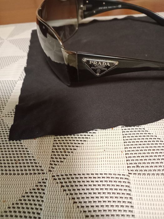 Продам очки Прада