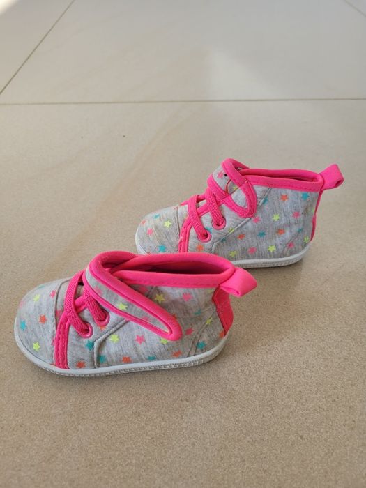 Buty dla dziewczynki rozmiat 19