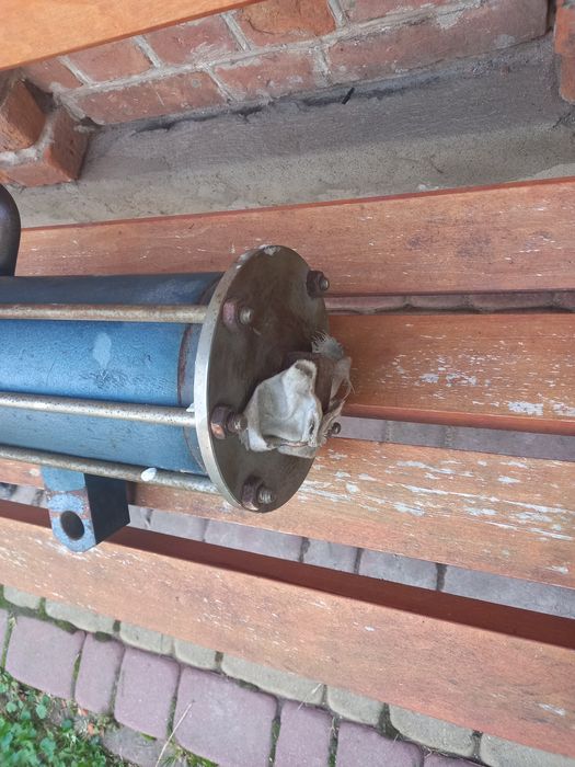 Siłownik pneumatyczny