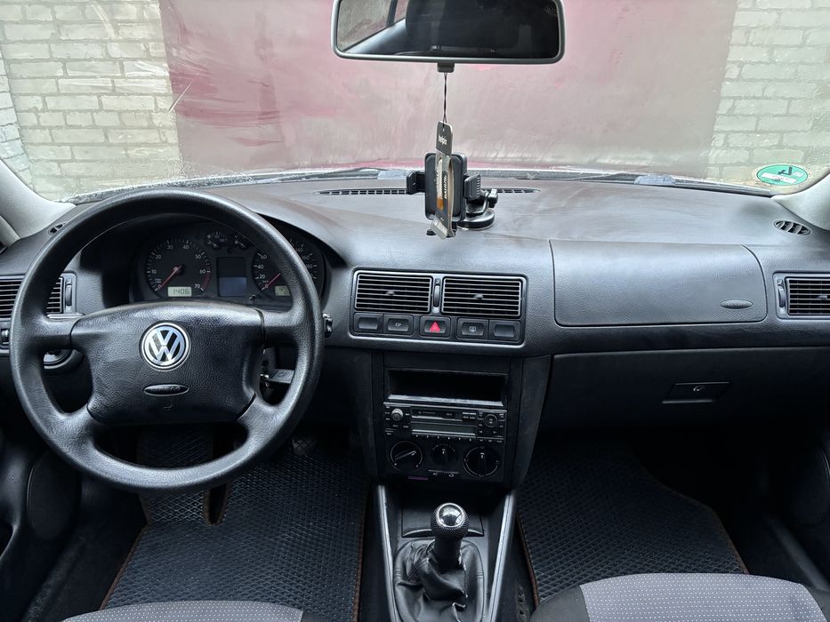 Volkswagen Golf 4
