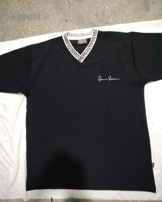 Versace Jeans Kulture Sweter ze srebrnymi Haftami