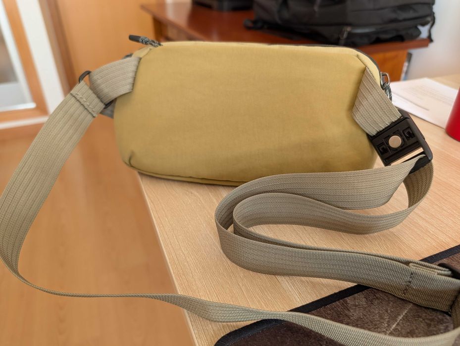 Bellroy Venture Ready Sling 2.5L Safari