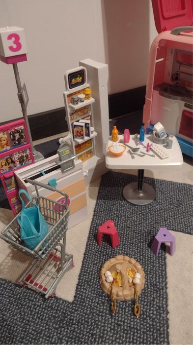 Mattel Barbie Wymarzony Kamper + lalki + zestaw sklep