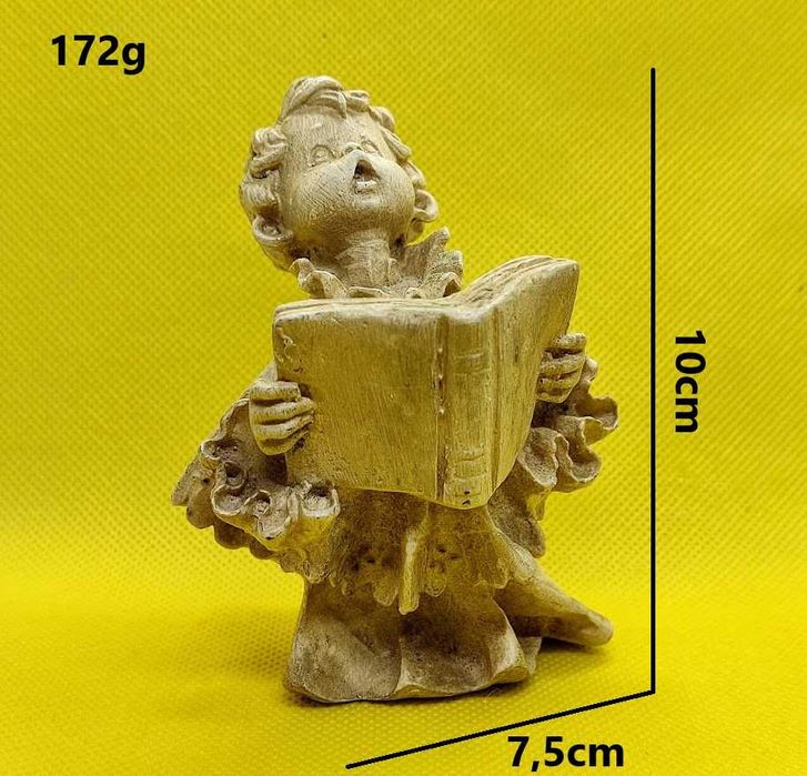 Artigo decorativo menino cantar criança livro contemplação