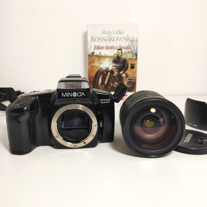 MINOLTA 5000i z obiektywem 28-200 mm 1:3,8-5,6 karta A/S  Na początek