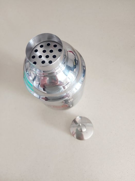Metal shaker64751946716162121