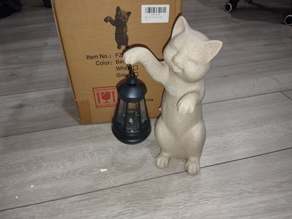Lampka solarna ogrodowa