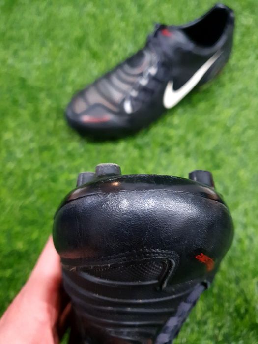 Półprofesjonalne Pro korki Nike Total 90 Strike FG 43