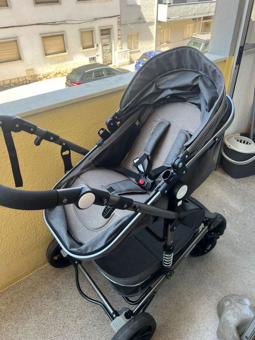 Carrinho de bebe trio