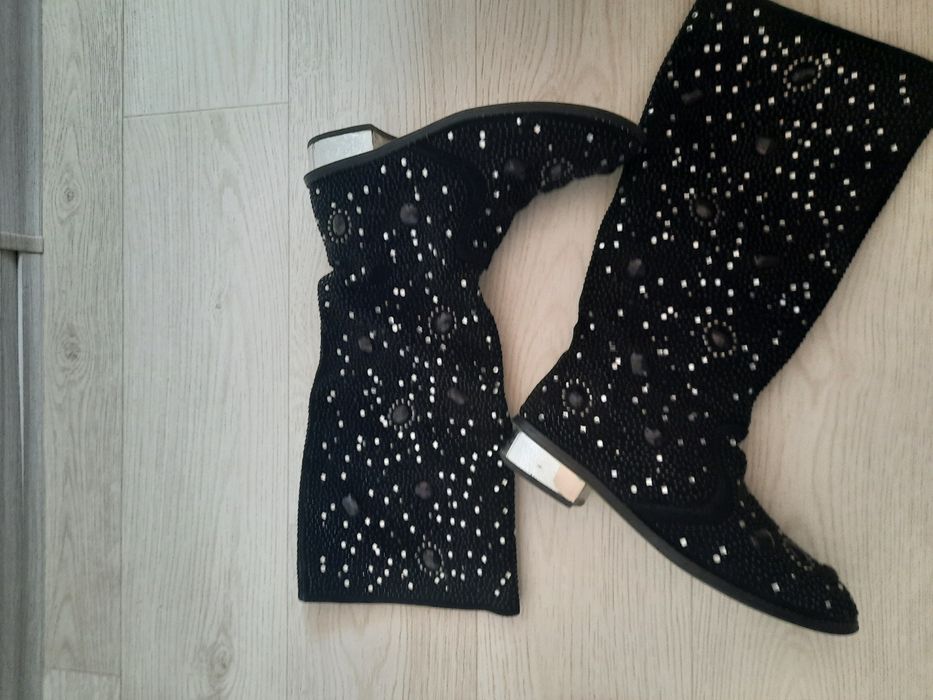 Сапожки  із камінцями Miu Miu