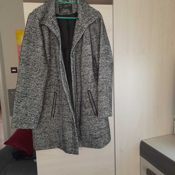 Długa kurtka w tzw pepitkę na zamek rozmiar44 bez ocieplenia