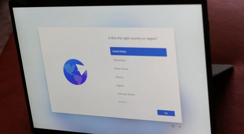 Microsoft Surface Pro X  13" 256 GB 8GB RAM  LTE