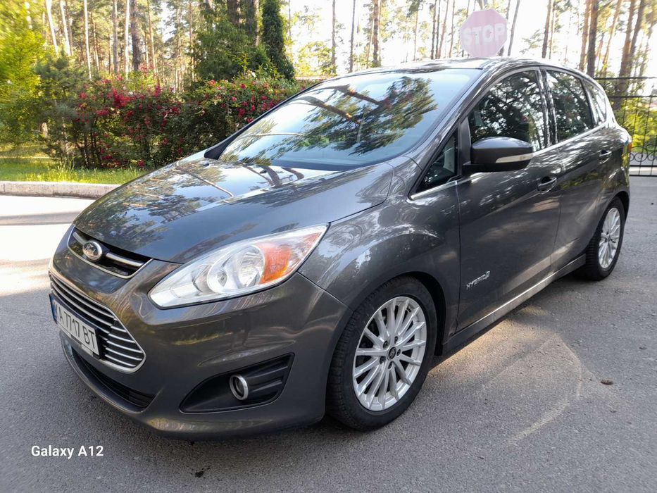 Ford C-max 2015.Hybrid автомат 5л/100км по місту.188кс SEL-макс.компл.