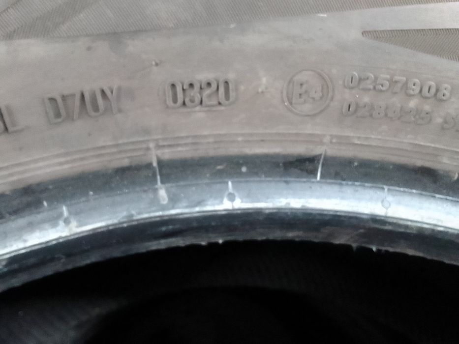 Cena za 4 Opony letnie 235/55r18 CONTINENTAL 2020r