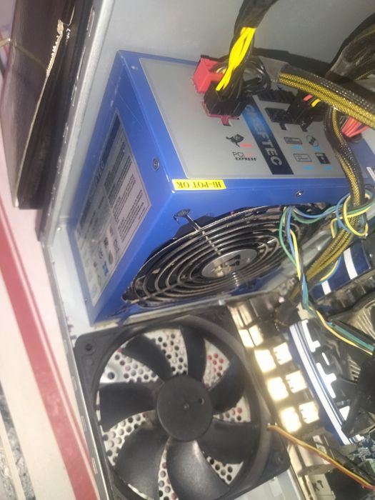 БЖ Chieftec 600W відмінний стан: 630 грн. - Комплектуючі та аксесуари ...