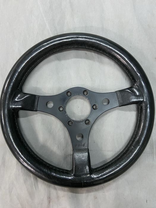 Volante Raid em excelente estado