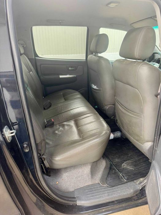 Toyota Hilux 2011 - Três Mil CC - Nacional com um único dono