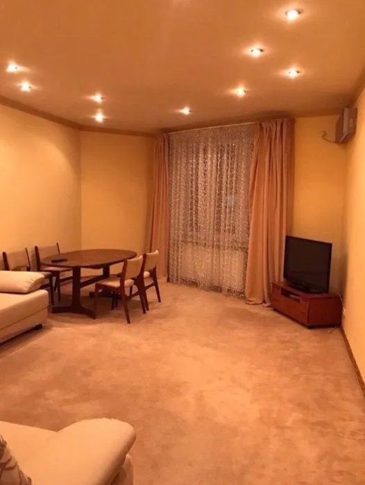 КРУТОЙ 4-х местный ХОСТЕЛ в СОЛОМЕНСКОМ районе по улице Протасов яр!