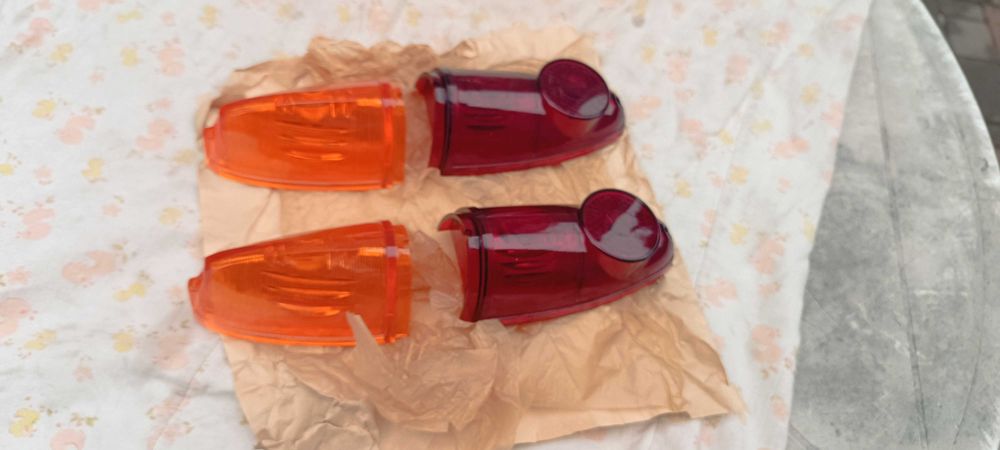 Стекла задних фонарей Москвич 403, 407.Новые СССР.