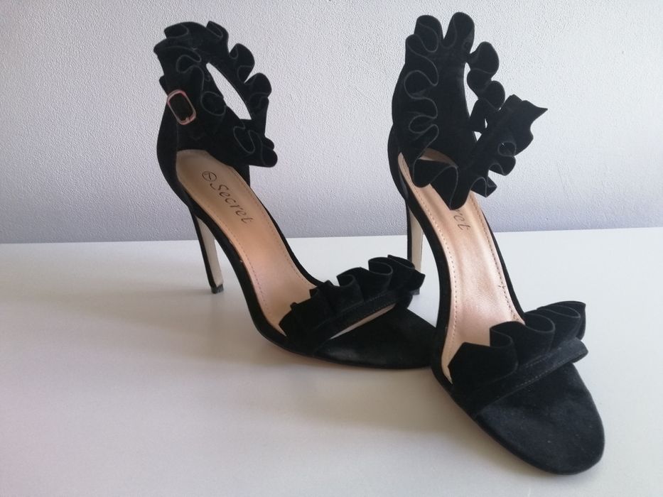 Замшеві босоніжки