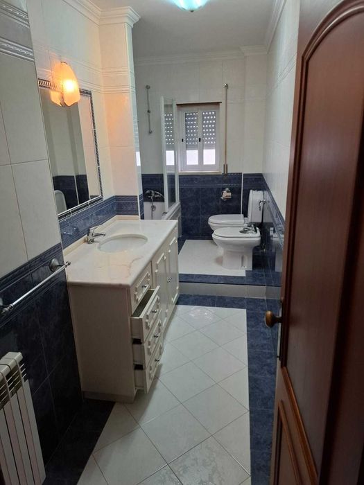 Arrenda-se apartamento