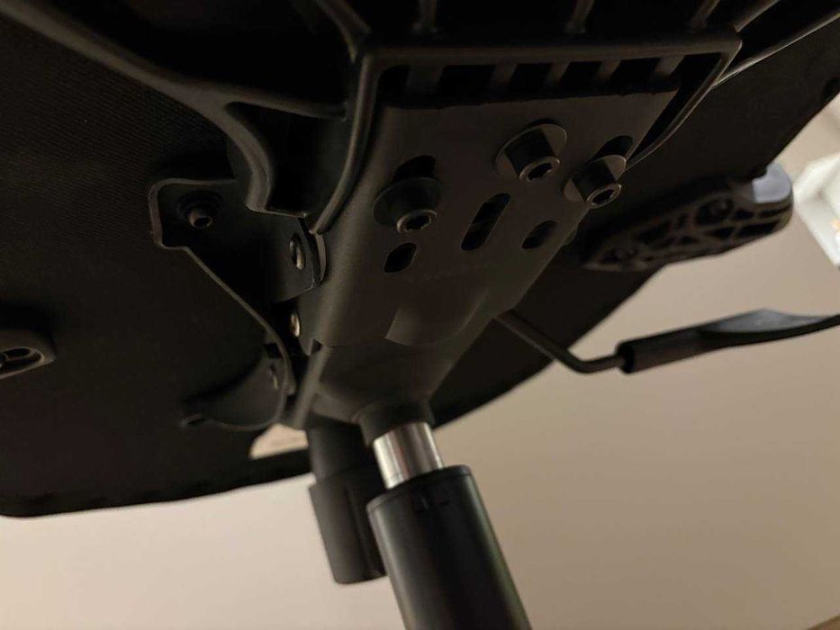 Fotel biurowy czarny