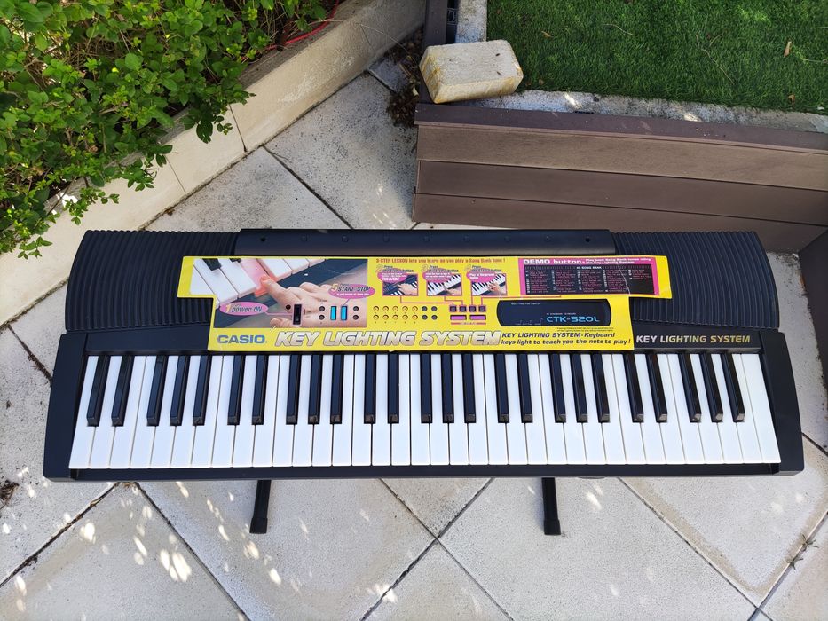 Casio CTK-520L Key Lighting System