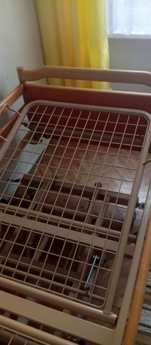 Łóżko dla osoby chorej