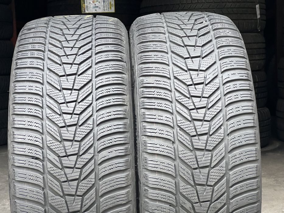 Шины зимние 235/40/R18 Hankook Winter IceptEvo3