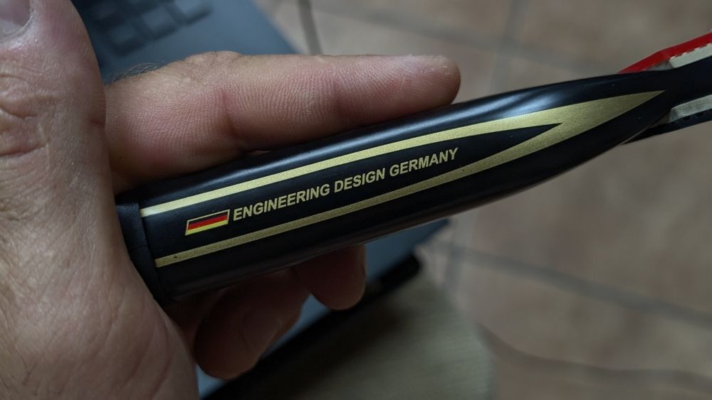 Ракетка для тенісу donic carbol liga
SXOL APEDI

GRS

ENGINEERING DESIGN GERMANY
