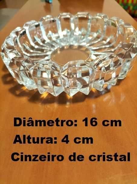 Cinzeiro de cristal