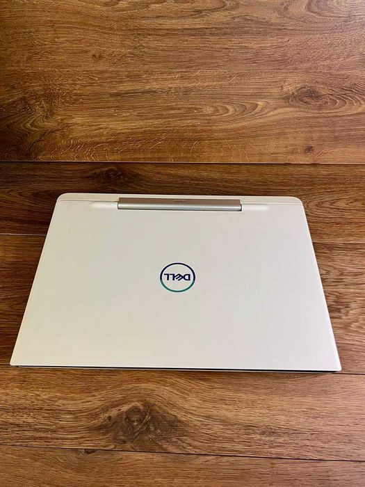 Dell G5 5590\ RTX 2060 6 GB\ i7-8750H\16 GB DDR4\SSD: 128 GB NVMe\HDD: 1 TB