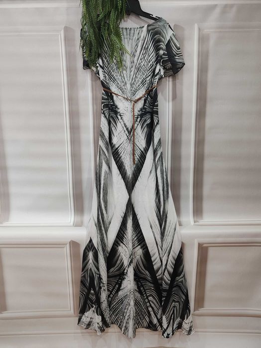 Delikatna maxi koktajlowa sukienka River Island rozmiar 42/44 poliester