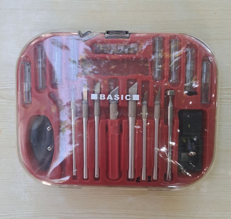 Набор скальпелей BASIC /резців/