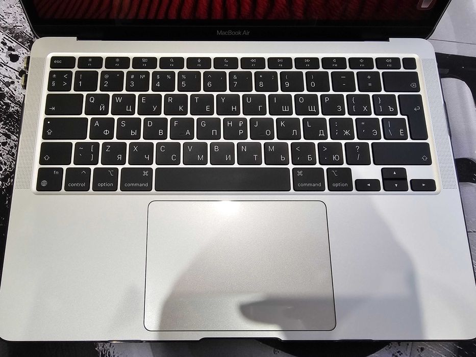 MacBook Air A2337 M1 8/256 ідеал