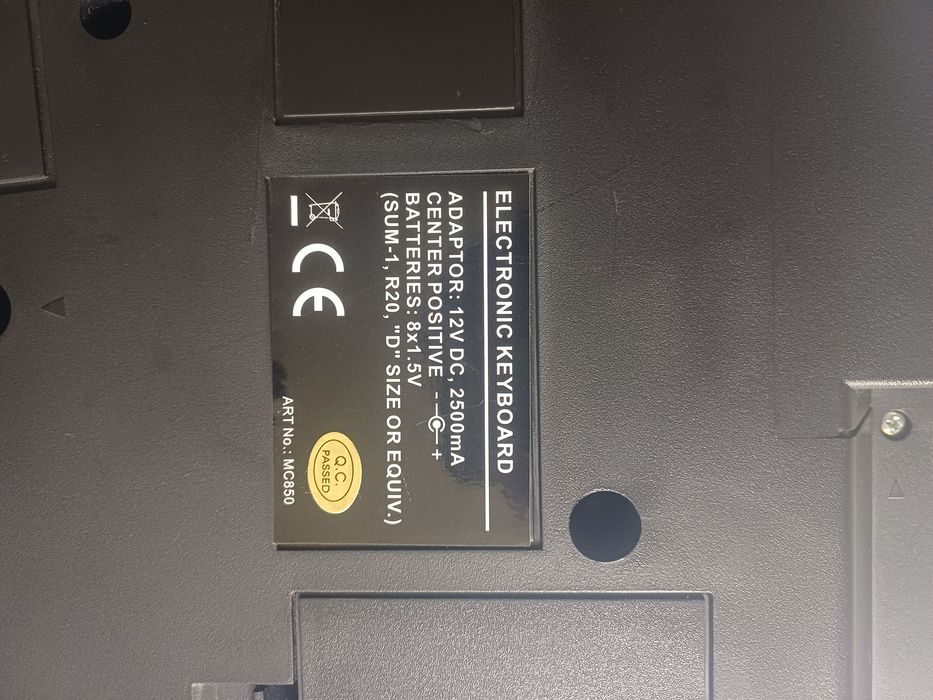 Продам синтезатор MEDELI mc850